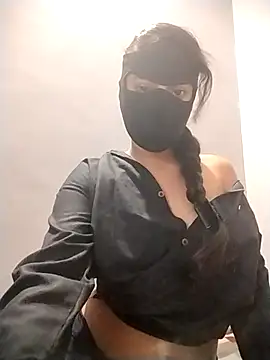 Snapshot of Sona-99 chatting on 12.02.25 Sona-99 online show from 12.02.25