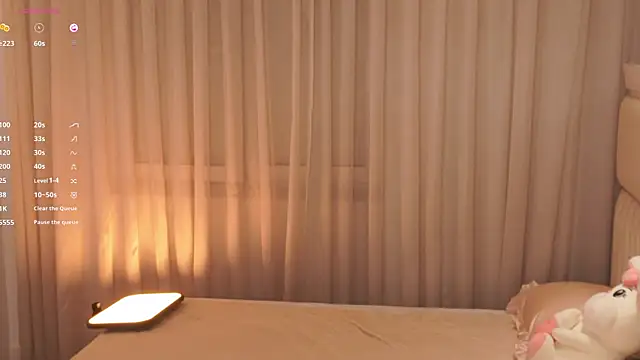 Snapshot of LiaGotti chatting on 09.14.25 LiaGotti online show from 09.14.25
