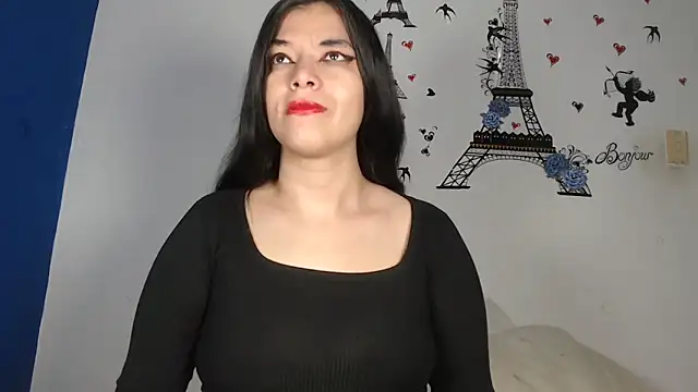 Snapshot of IVONNE_SEX chatting on 10.04.25 IVONNE SEX online show from 10.04.25