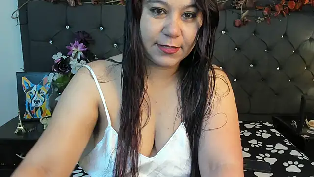 Snapshot of sofia_sorceress5 chatting on 09.17.25 sofia sorceress5 online show from 09.17.25