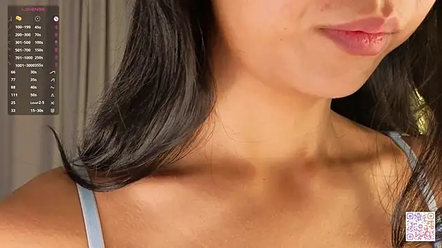 AlodiaAxley online show from 11.17.25