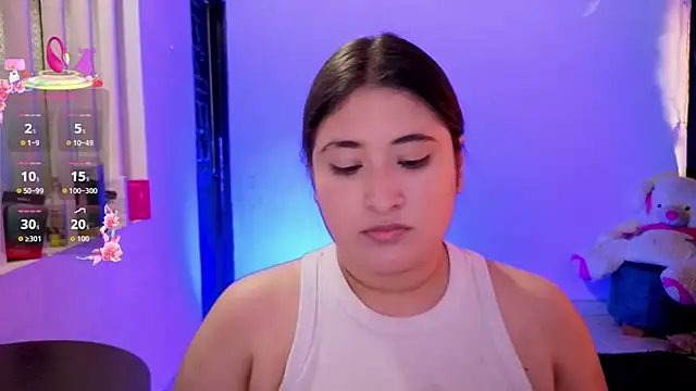 Snapshot of Gaby__Howards chatting on 09.17.25 Gaby Howards online show from 09.17.25