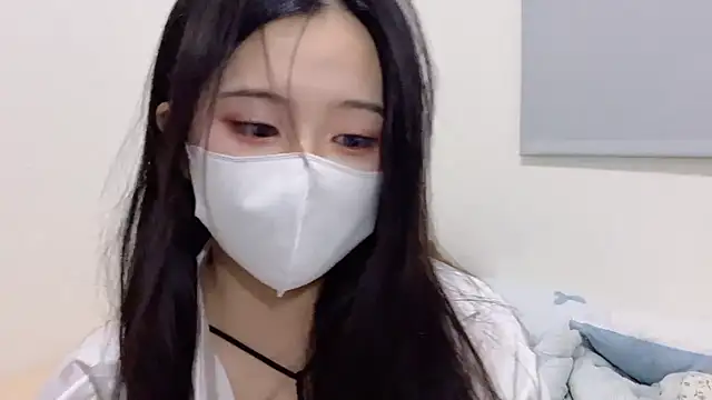 Snapshot of LHeart chatting on 09.27.25 LHeart online show from 09.27.25