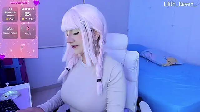 Lilith Raven  online show from 11.25.25