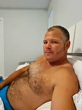 Snapshot of cubanitofeliz40 chatting on 10.22.25 cubanitofeliz40 online show from 10.22.25