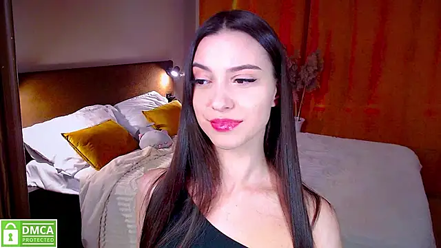 Snapshot of elza_rose chatting on 10.14.25 elza rose online show from 10.14.25