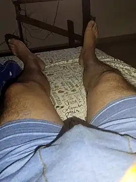 Snapshot of ScuffingBungalow chatting on 11.07.25 ScuffingBungalow online show from 11.07.25