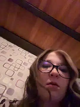 SweetTeenGirl online show from 11.29.25