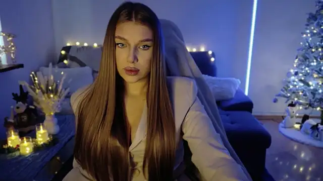 Snapshot of Emma_candyyy chatting on 12.05.25 Emma candyyy online show from 12.05.25