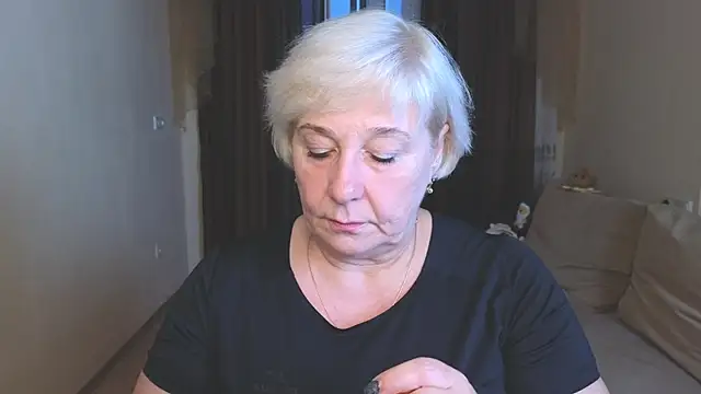 Milana Milky online show from 10.28.25