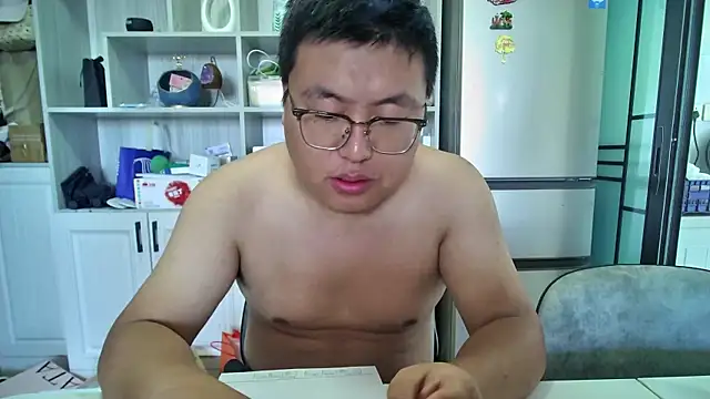 Snapshot of peijiangzhao chatting on 09.21.25 peijiangzhao online show from 09.21.25