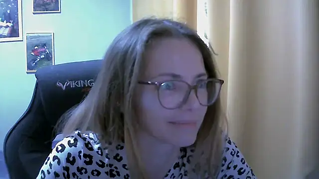 Snapshot of SEA_Dream chatting on 09.29.25 SEA Dream online show from 09.29.25