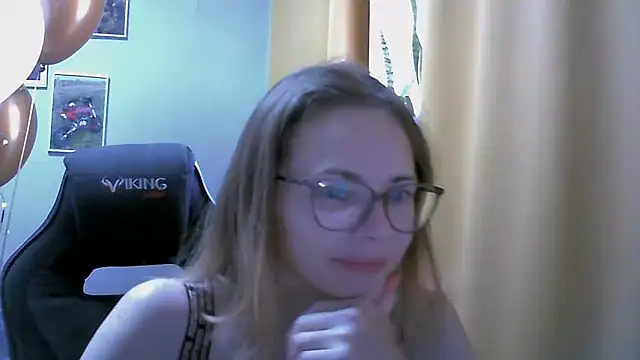 Snapshot of SEA_Dream chatting on 10.09.25 SEA Dream online show from 10.09.25