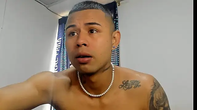  Logan Colton  online show from 11.13.25