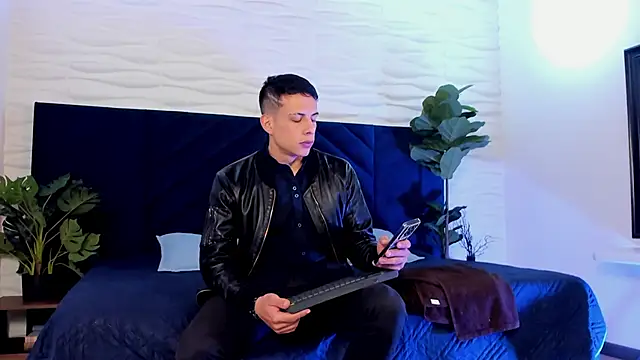 Dustin Sonne online show from 10.30.25