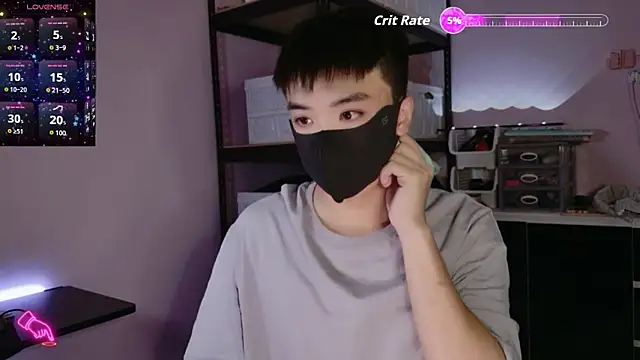 Snapshot of doggyman523 chatting on 09.23.25 doggyman523 online show from 09.23.25