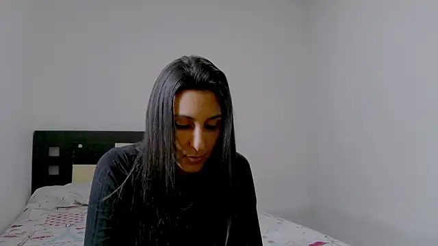 Snapshot of Saloriz_Col chatting on 09.10.25 Saloriz Col online show from 09.10.25