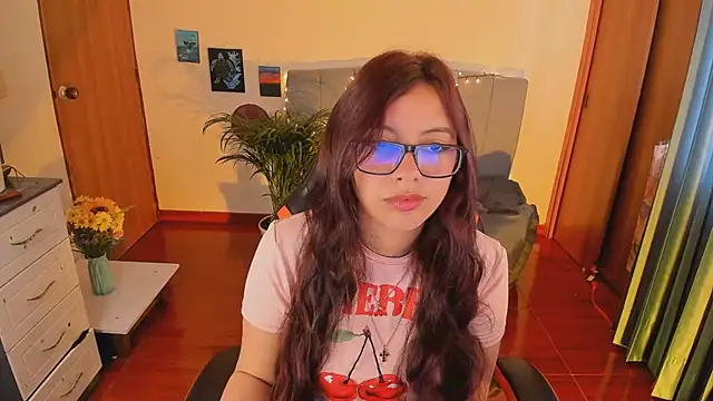 Snapshot of Verolake chatting on 09.09.25 Verolake online show from 09.09.25