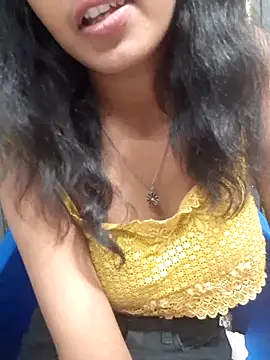 Snapshot of AnkitaDevi chatting on 10.13.25 AnkitaDevi online show from 10.13.25