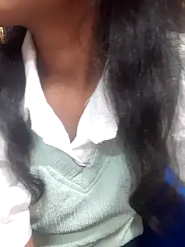 Snapshot of AnkitaDevi chatting on 10.18.25 AnkitaDevi online show from 10.18.25