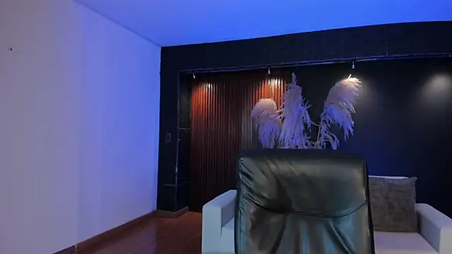 AidaJones online show from 09.22.25