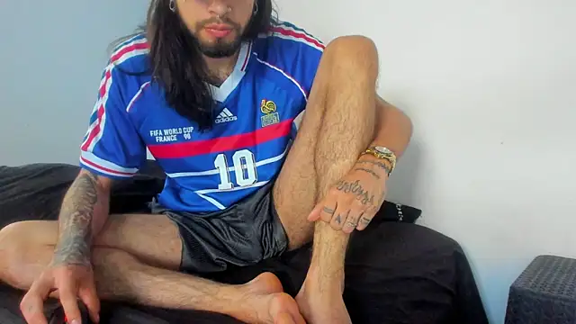 Snapshot of Theferxxo_12 chatting on 09.23.25 Theferxxo 12 online show from 09.23.25