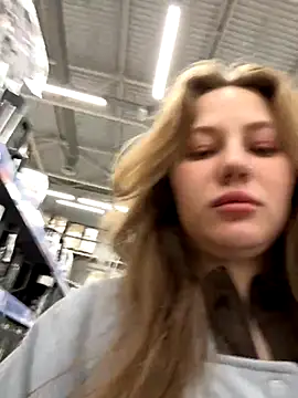 Snapshot of MikotoMisaka chatting on 10.02.25 MikotoMisaka online show from 10.02.25