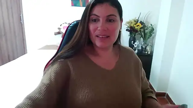 Secret Bella online show from 09.26.25