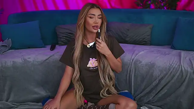 ZennySings online show from 10.09.25