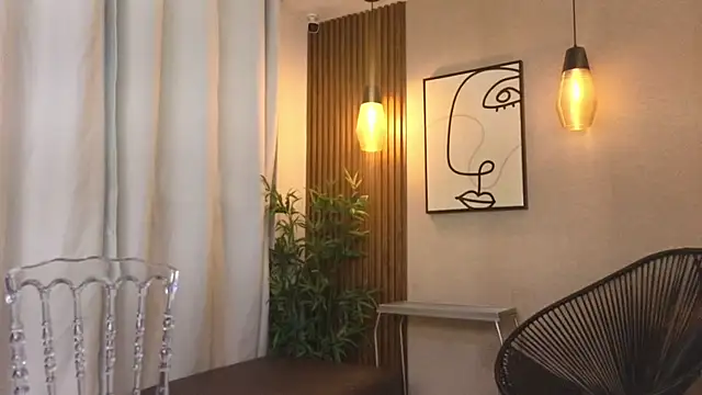 Lia Mar  online show from 10.23.25