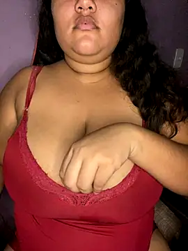 Snapshot of qxmila1 chatting on 10.15.25 qxmila1 online show from 10.15.25