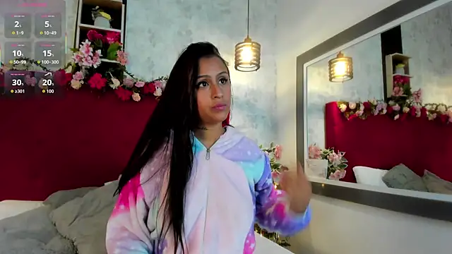 SarahEscobarr online show from 10.01.25