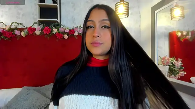 SarahEscobarr online show from 10.18.25