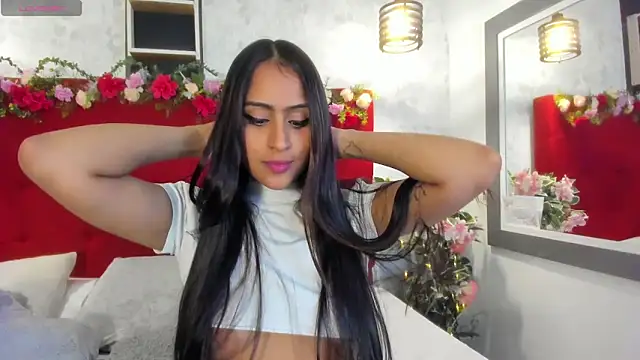 SarahEscobarr online show from 10.22.25