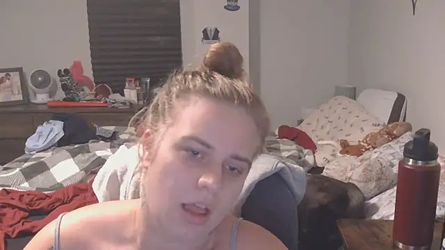 Snapshot of Sexyblonde12344 chatting on 09.14.25 Sexyblonde12344 online show from 09.14.25