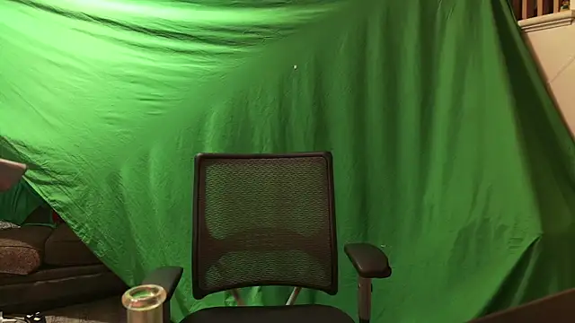 Snapshot of MasterDaddyCool chatting on 09.19.25 MasterDaddyCool online show from 09.19.25