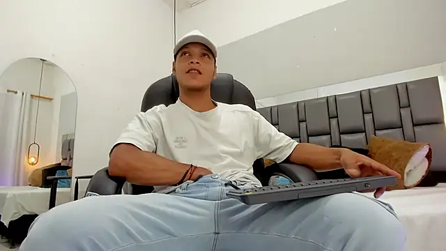 Ricky Owens1 online show from 12.01.25