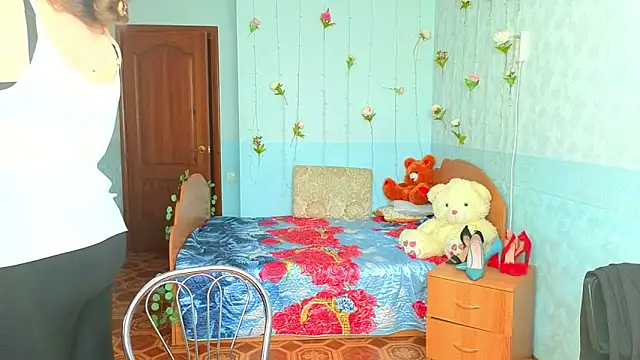 Audrey Aura online show from 10.02.25