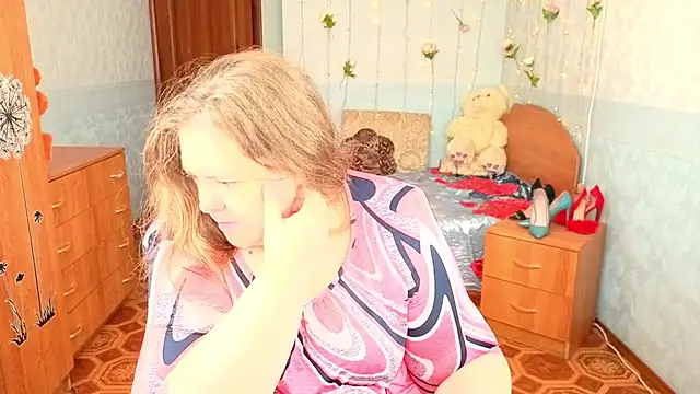 Audrey Aura online show from 10.16.25