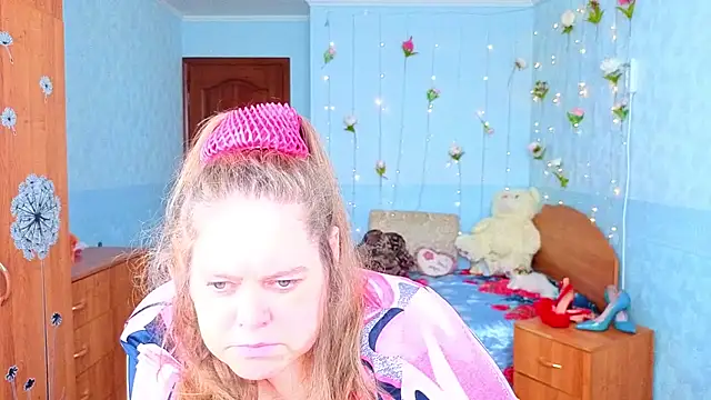 Audrey Aura online show from 10.21.25