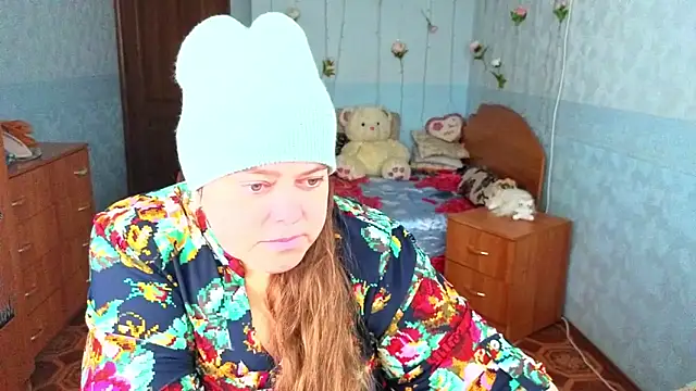 Audrey Aura online show from 11.04.25