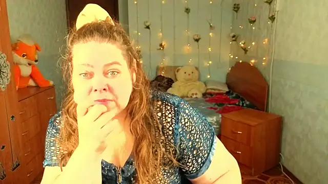 Audrey Aura online show from 11.18.25