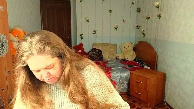 Audrey Aura online show from 11.21.25