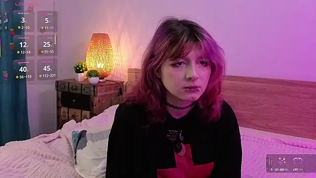 Snapshot of TaiteBeat chatting on 09.21.25 TaiteBeat online show from 09.21.25