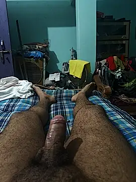 Snapshot of RitkKaala chatting on 10.28.25 RitkKaala online show from 10.28.25