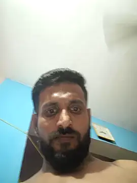 Snapshot of Trade010 chatting on 11.14.25 Trade010 online show from 11.14.25