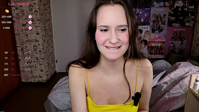 Snapshot of LucyRose3 chatting on 11.06.25 LucyRose3 online show from 11.06.25