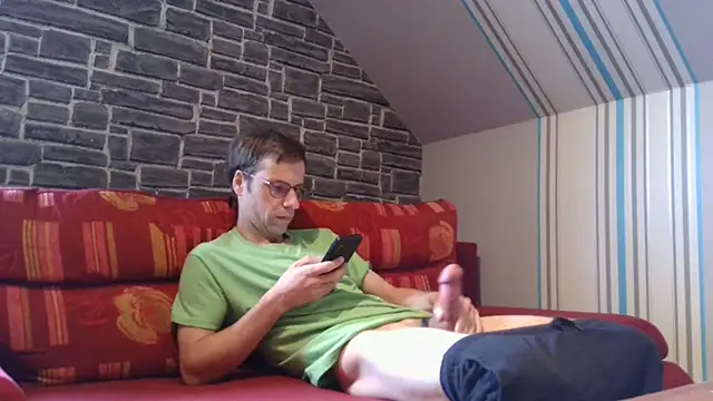 Snapshot of vers92_seb chatting on 10.12.25 vers92 seb online show from 10.12.25