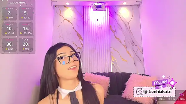 Snapshot of Mhiaa_Sweet chatting on 11.18.25 Mhiaa Sweet online show from 11.18.25