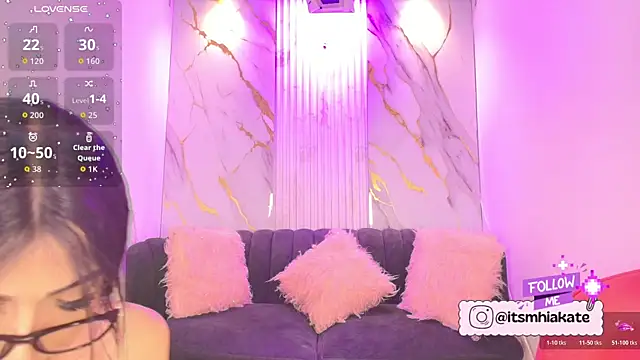 Snapshot of Mhiaa_Sweet chatting on 11.21.25 Mhiaa Sweet online show from 11.21.25